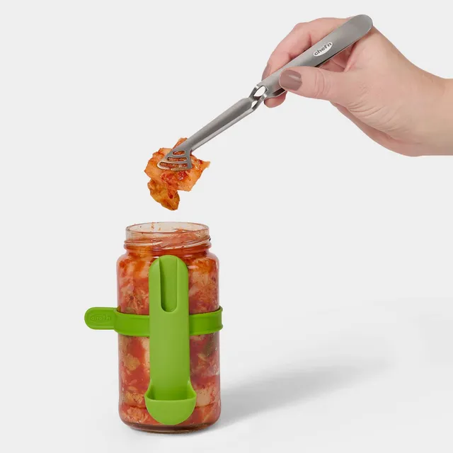 chef-n-fridge-fork-pro-squeeze-n-hold-tongs-pinces-cornichons-avec-support-bocal image 1