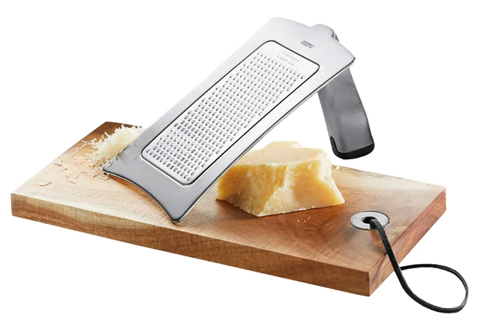 gefu-89444-formaggio-r-pe-fromage-avec-surface-diamant-et-planche-en-bois-d-acac image 1