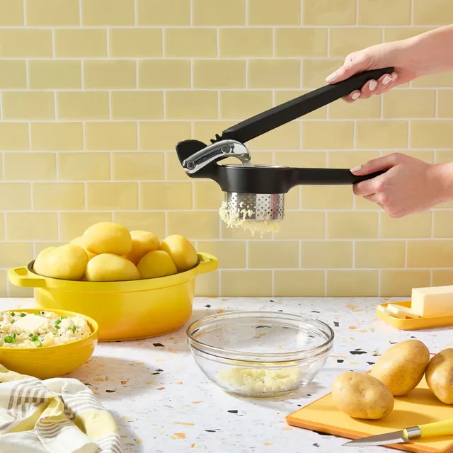 chef-n-freshforce-potato-ricer-plus-presse-pur-e-levier-pour-pur-es-de-pommes-de image 1