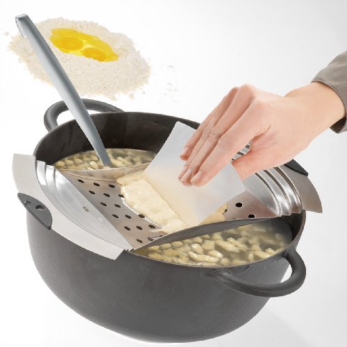 gefu-ge10920-ergo-adaptateur-spaetzle-avec-plaque-perfor-e-inox-et-racle-plastiq image 4