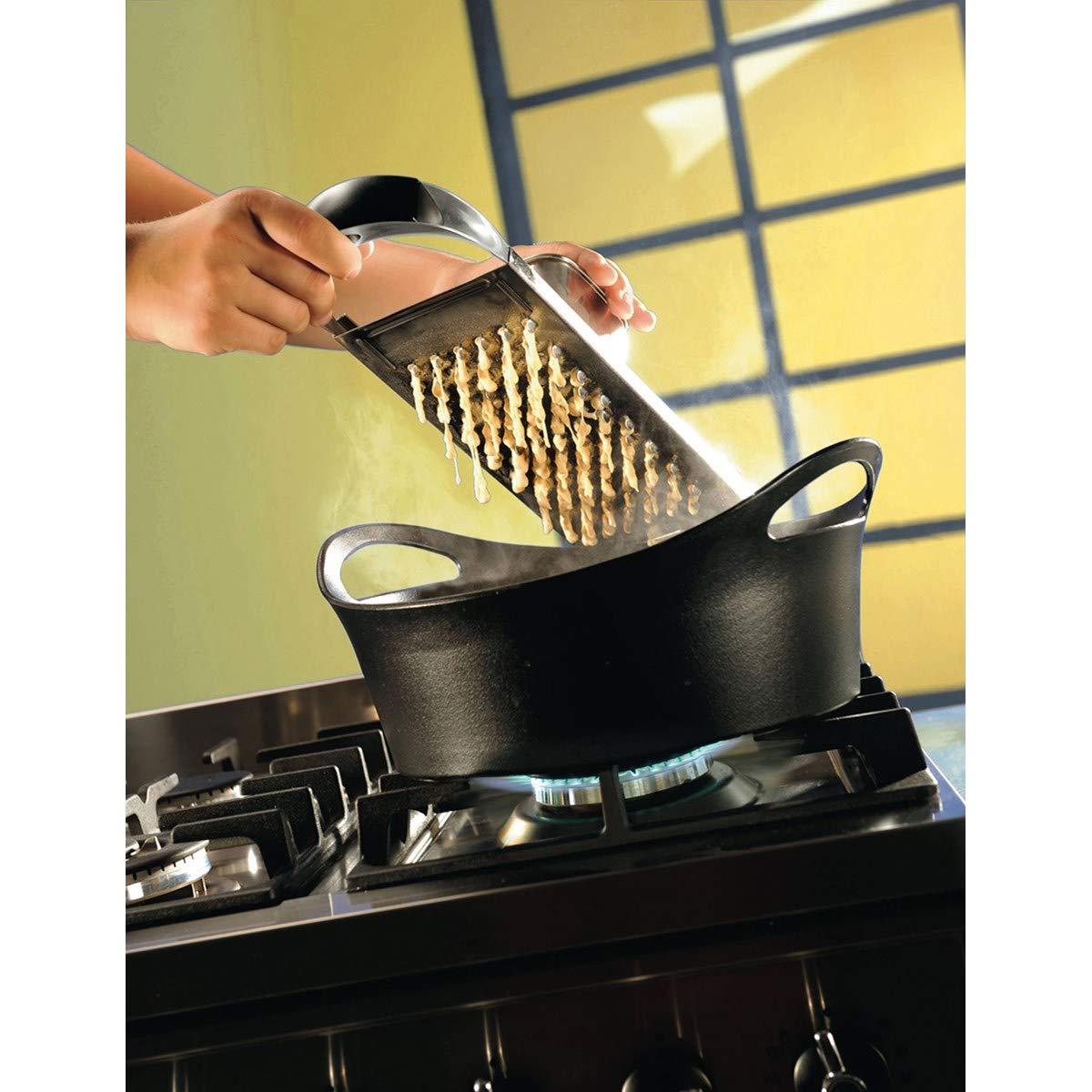 gefu-ge10980-tradizione-r-pe-spaetzle-manuelle-en-acier-inoxydable-avec-poussoir image 4