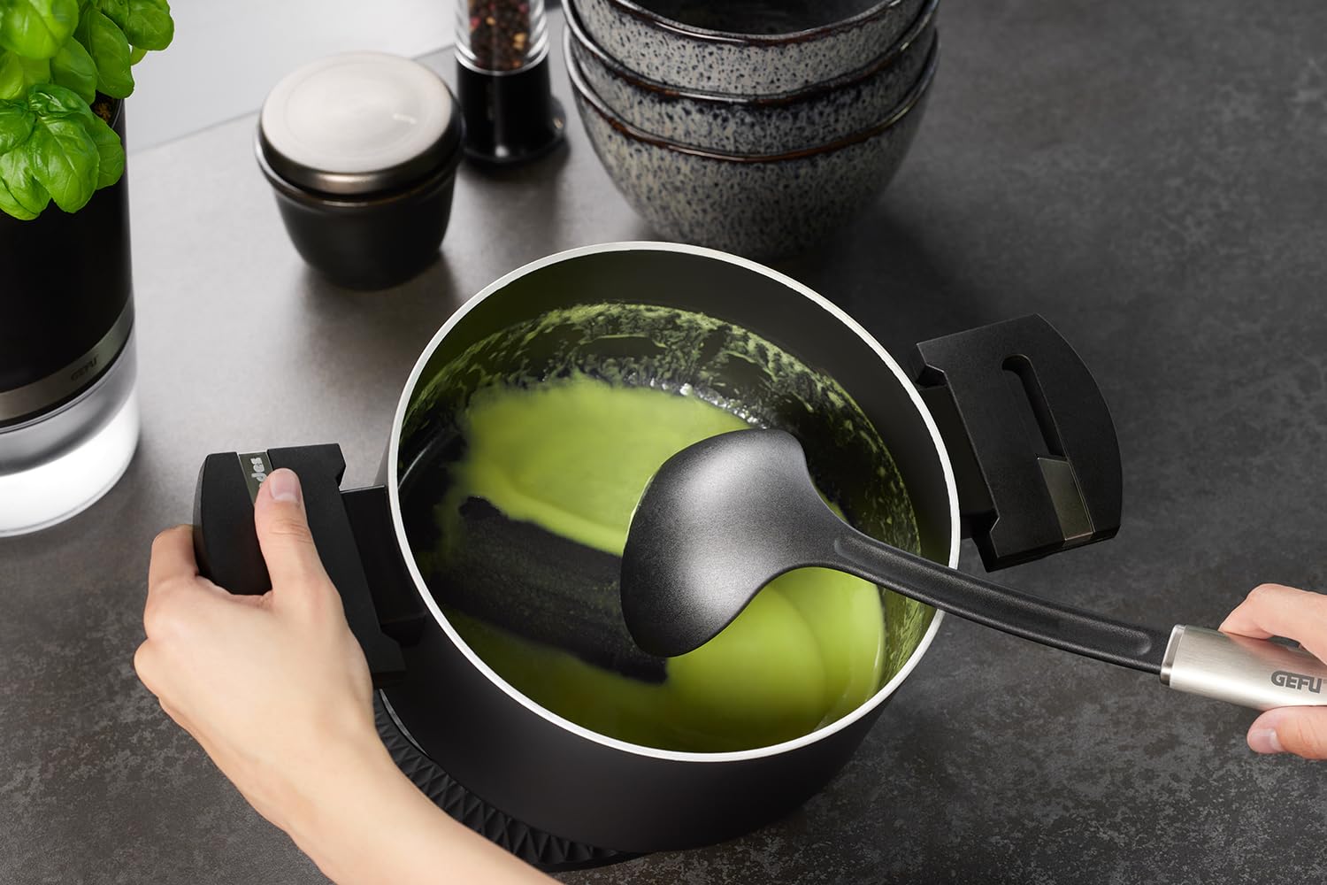 gefu-primeline-29212-louche-en-nylon-et-inox-r-sistante-la-chaleur image 3