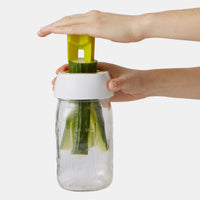 chef-n-quickler-quickstick-pickling-set-kit-de-pickles-rapides-avec-coupe-l-gume image 4